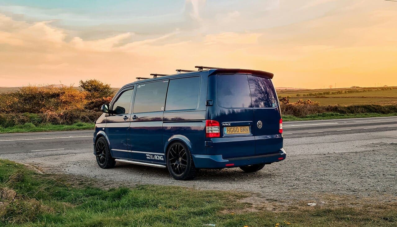 Toyota Noah thumbnail 3